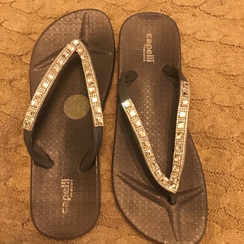 Capelli of New York Black and Silver Beaded Sandals